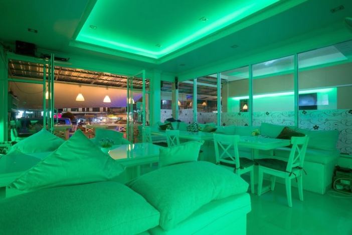 Phuket Aiport Suites & Lounge Club 96