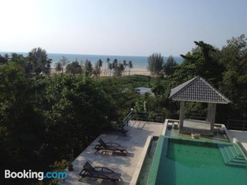 Phuket Seaview Villa 300 meter walk to beach
