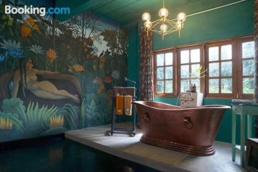 Quirky and Artistic Home with a Copper Bath and Breakfast