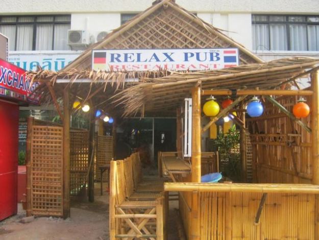 Relax Pub & Guesthouse