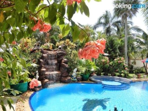 Relaxing Palm Pool Villa & Tropical Illuminated Garden & Private Swimming Pool