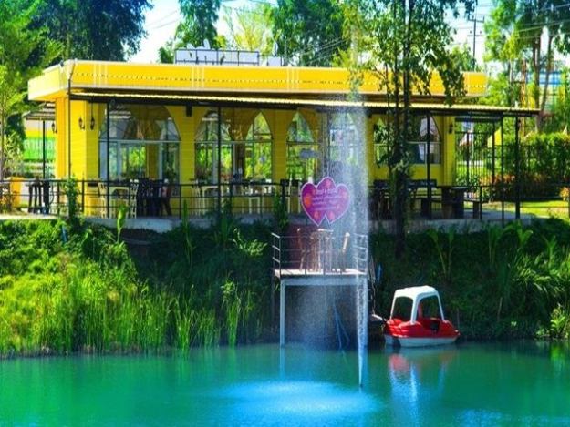 River & Flowers Resort