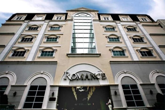 Romance Hotel Srinakarin