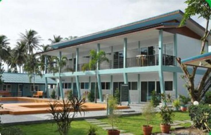 Sinaree Bansuan Resort