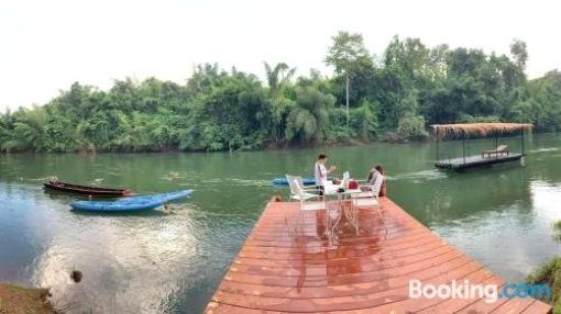 Suan Ruen Rom view raft