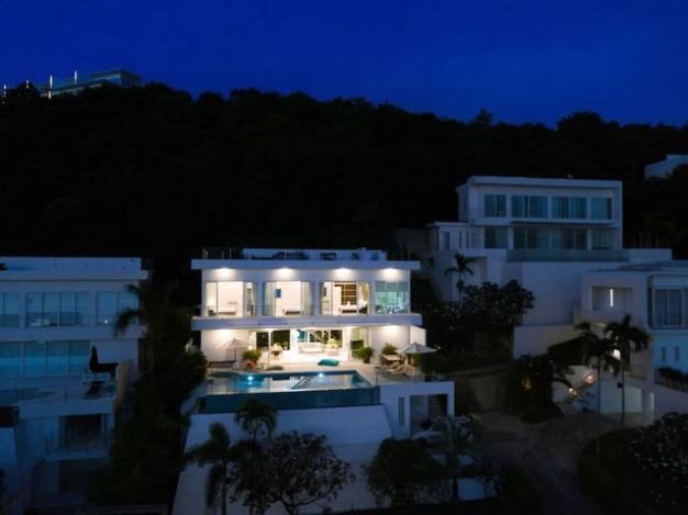 Sunset Bay Villa