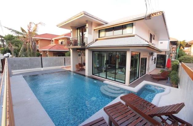 Villa 1 Pattaya Luxury Private PoolVilla