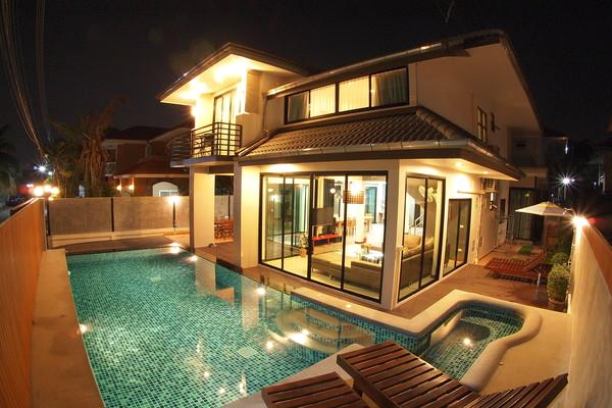 Villa 1 Pattaya Luxury Private PoolVilla