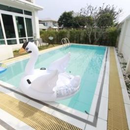 AnB Beach front Pool villa Pattaya with 4 bedroom