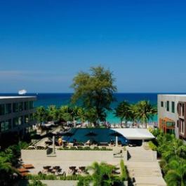B Lay Tong Beach Resort