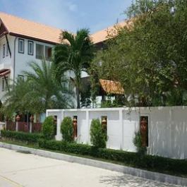 Baan Phulita Resort