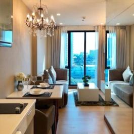 Chiangmai Apartment by The astra A921