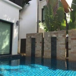 Phuket town pool villa