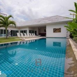 Private 4 bedroom pool villa Hua Hin L28