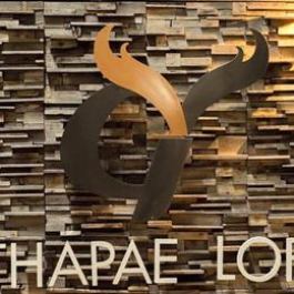 Thapae Loft Hotel