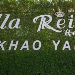 Villa Reina Resort