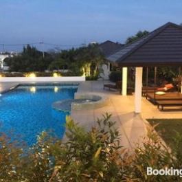 WOGAN HOUSE The Best of Luxury Pool Villa