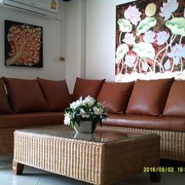 Well designed and nice decorated apartment near the beach perfect for a couple 24049963