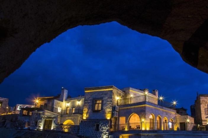 Caldera Cave Hotel