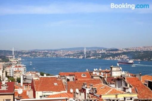 Cihangir Apartment 3-bed Central with Stunning view