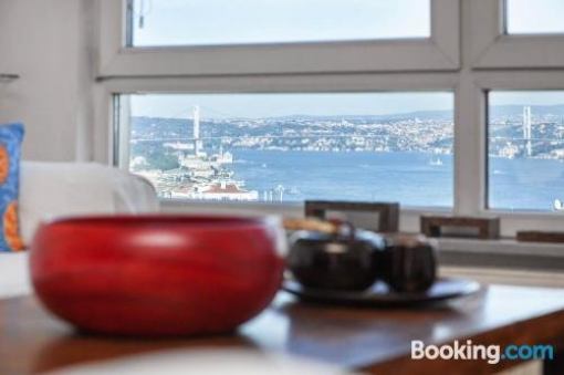 Cihangir Apartment 3-bed Central with Stunning view