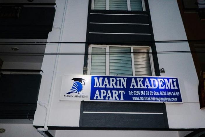 Marin Akademi Apart