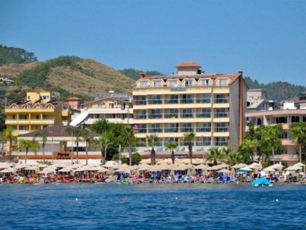 Maris Beach Hotel