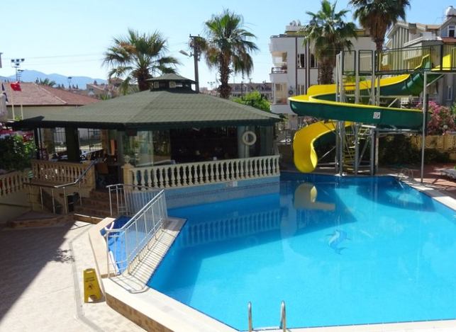 Maxwell Holiday Club ADULT ONLY