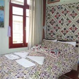 Chora Guesthouse