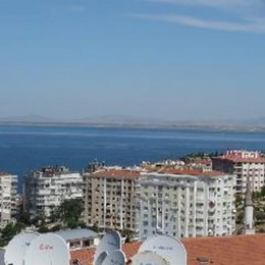 Homestay Experienced host family in Izmir