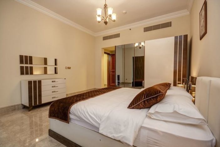 Beachfront Two Bedrooms on Palm Jumeirah by Deluxe Holiday Homes