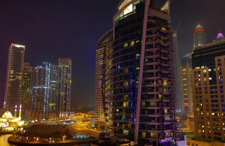 High End Sea View in Dubai Marina Balcony & Pool