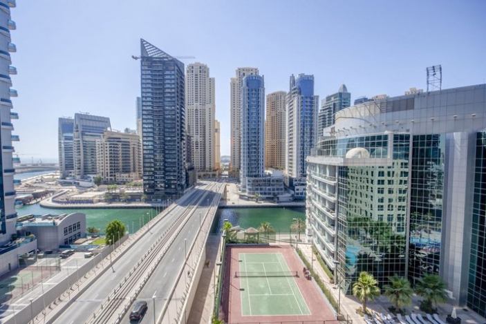 Modern Two Bedrooms in Dubai Marina by Deluxe Holiday Homes