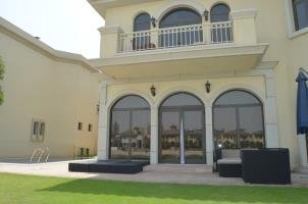 Palm Jumeirah 4 Br Villa Private Beach Kph 37938