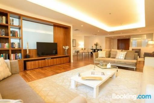 Yallarent Limestone house DIFC - Luxurious and spacious 3BR