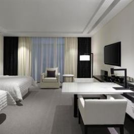 Le Meridien Dubai Hotel Conference Centre