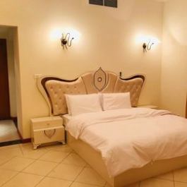 Luxury Furnished 5BR Villa located in Umm Sequim