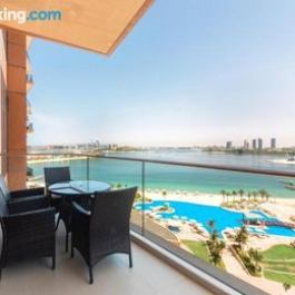 Maison Privee Spacious Apt w Sea View on the Palm Jumeirah