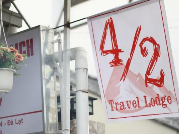 42 Travel Lodge