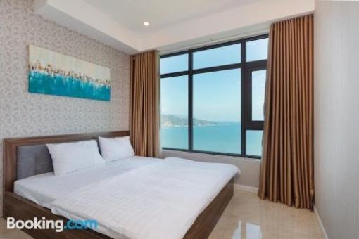 Amy's beach apartment with seaview in NhaTrang