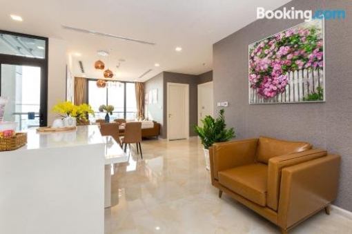 D-Home -5Star-3Bedrooms-Airport Pick-up Balcony180 D1 HCMC