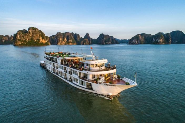Dynasty Cruises Halong