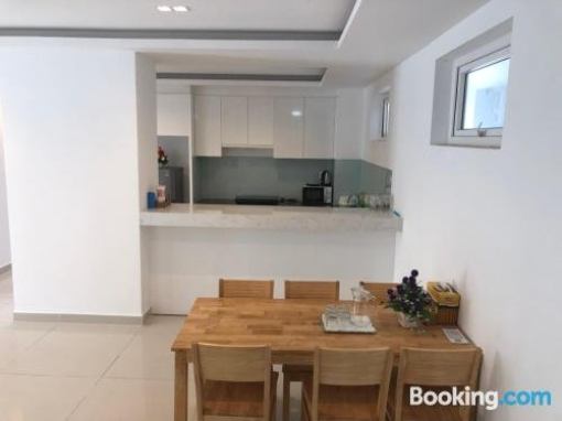 Homestay 3 bedrooms near airport