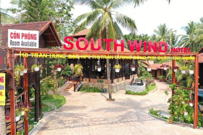 South Wind Hotel