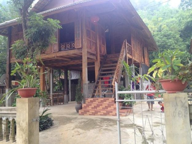Sung Duan Stilt House
