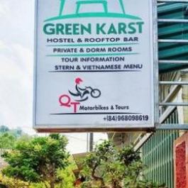 Green Karst Hostel Bar