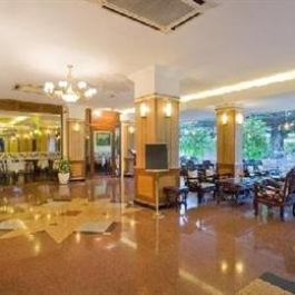 Hotel Que Huong Liberty 1