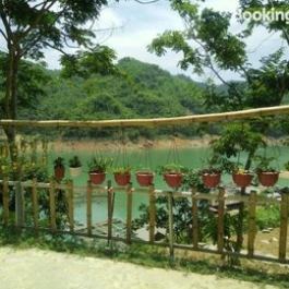 Lake View homestay Mai Chau