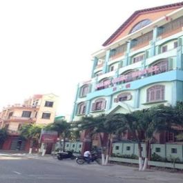 Quang Chau Hotel